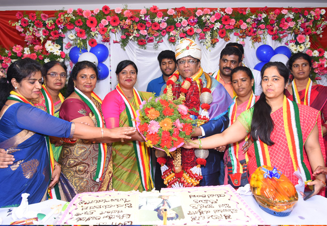 Bro Andrew Richard wonderfully celebrates his 57th Birthday amidst a large number of devotees and social organisations here on Tuesday 16th, 2018 in Bangalore with the myriad of wishes.